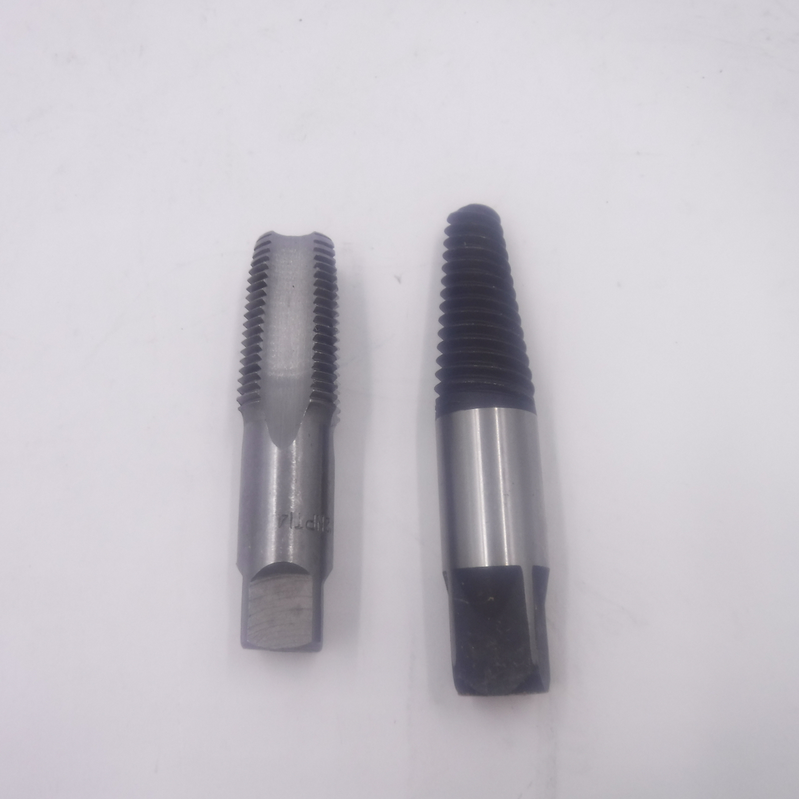 Set of 1/2″-14 NPT Hand Tap & 1/2″ Broken Screw Bolt Pipe Extractor
