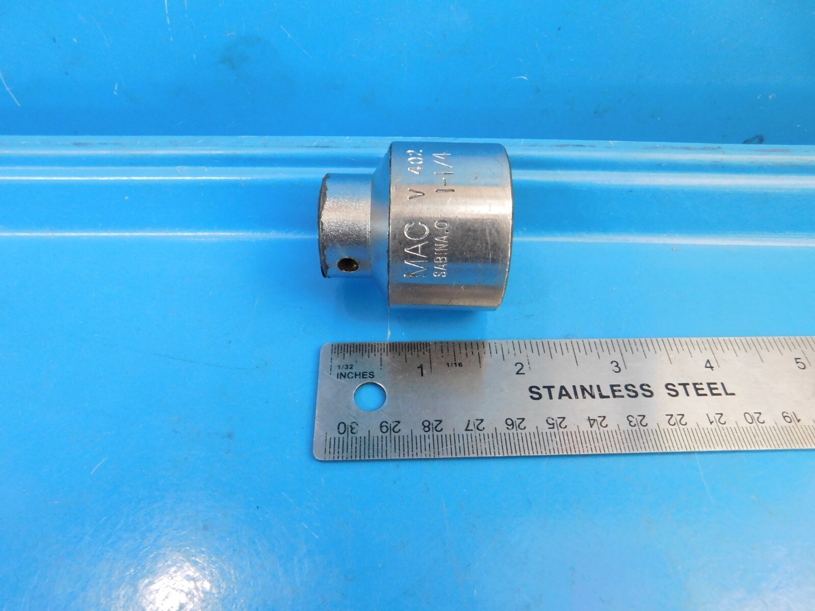 USED, MAC TOOLS «1-1/4 IN. » 1/2 IN. DR. 12 POINT SHORT SOCKET, PART #V402,USA