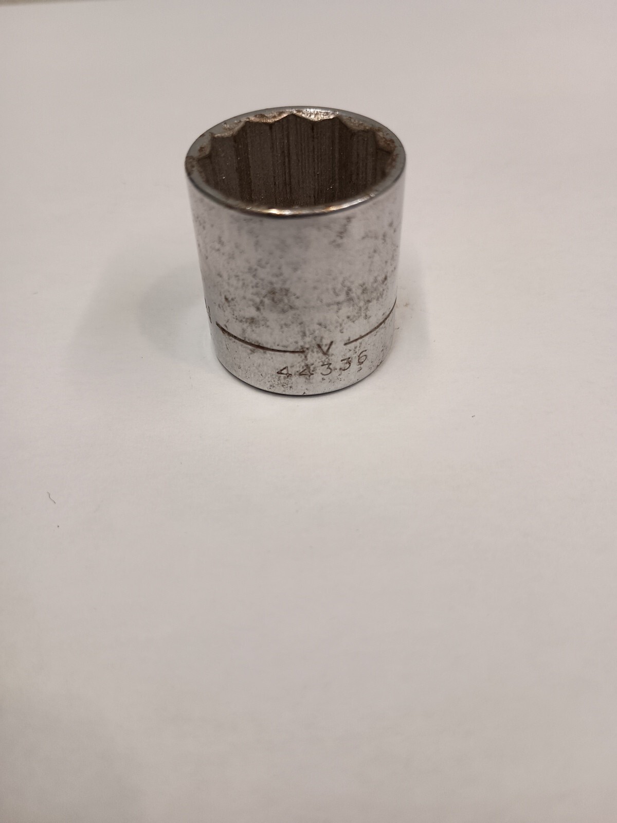 Craftsman -V- 11/16″ 12 Point Shallow Chrome Socket 3/8″ Drive 44336 USA
