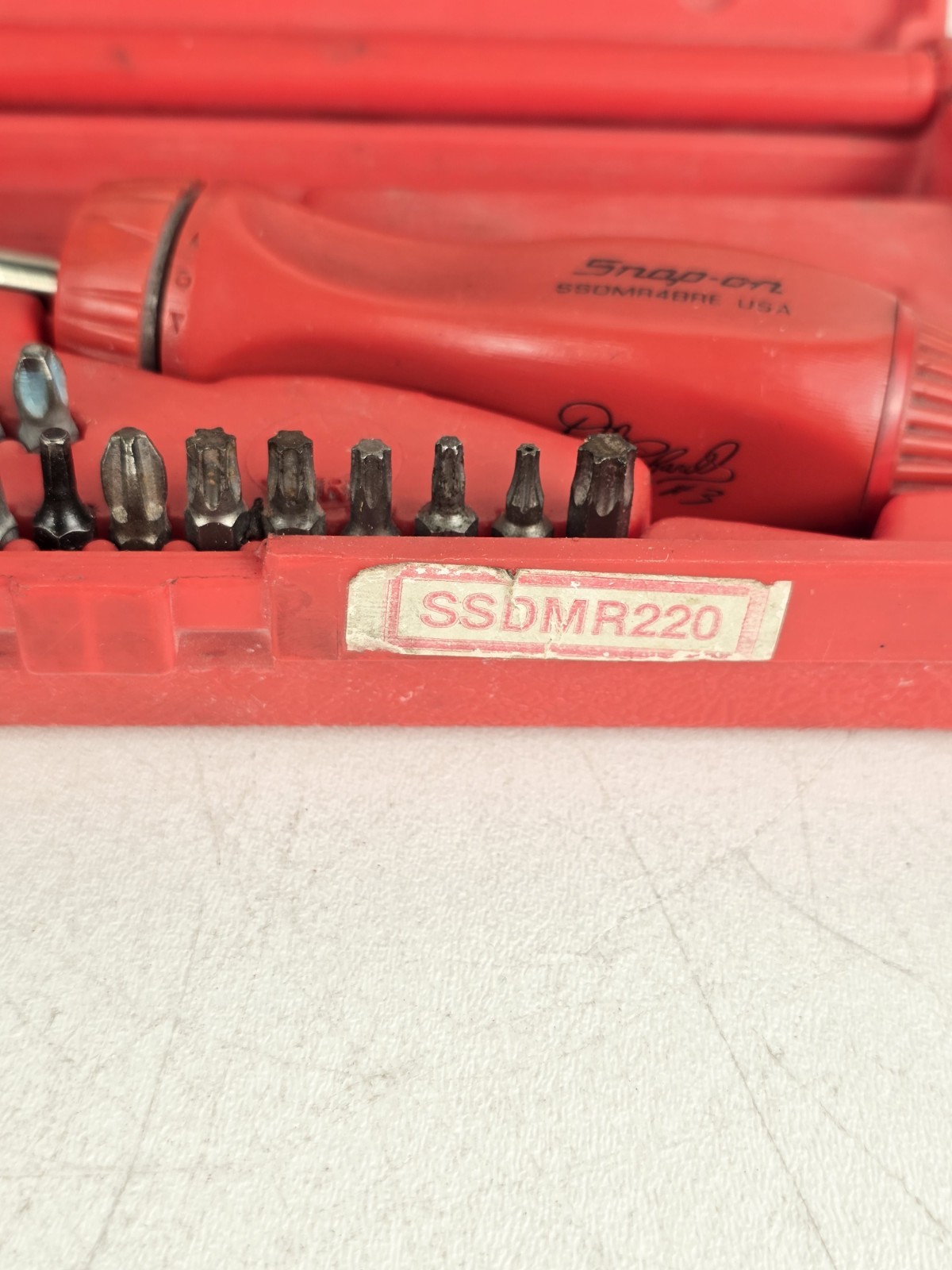 Snap On Tools Ratcheting Screwdriver Set Red Dale Earnhardt Bits & Case SSDMR220