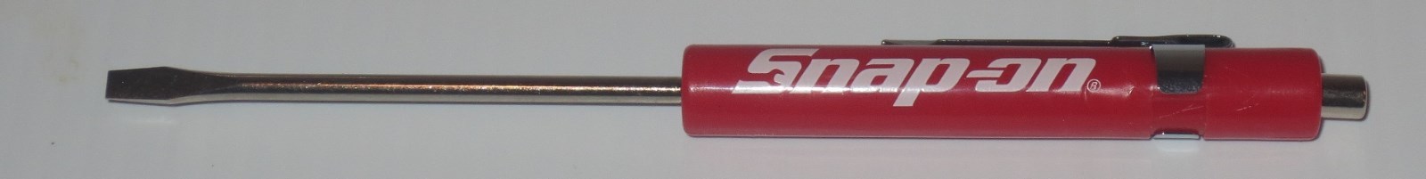(5)FIVE Snap on Pocket Screwdriver, Flat Tip Screwdrivers, RED ~ Magnetic .NEW.
