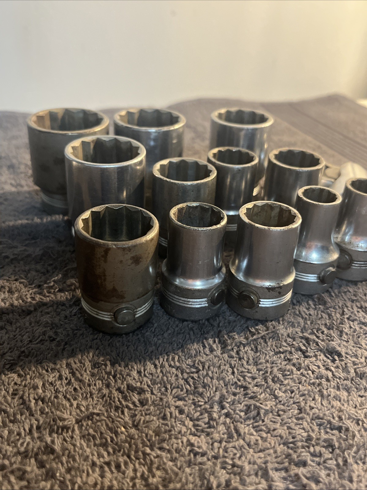 Blackhawk Tools 1940’s 15 Pc 1/2″ Drive Socket Set 7/16″ – 1 1/16″ 49997 Ratchet
