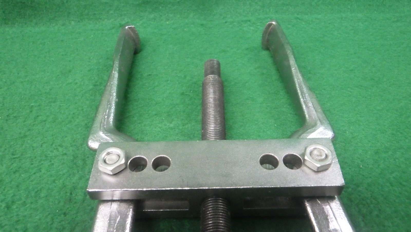 OTC 1152 2 Jaw Puller 1-1/2 To 6” Spread 4” Reach Bearing-Hub-Pulley