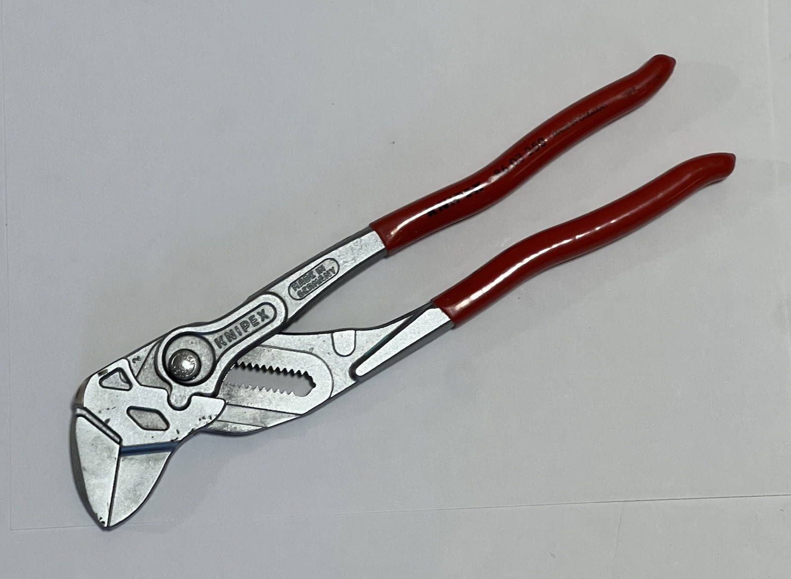 Knipex 10″ Pliers Wrench 86 03 250 1-3/4″ Smooth Jaws Pliers Made in Germany
