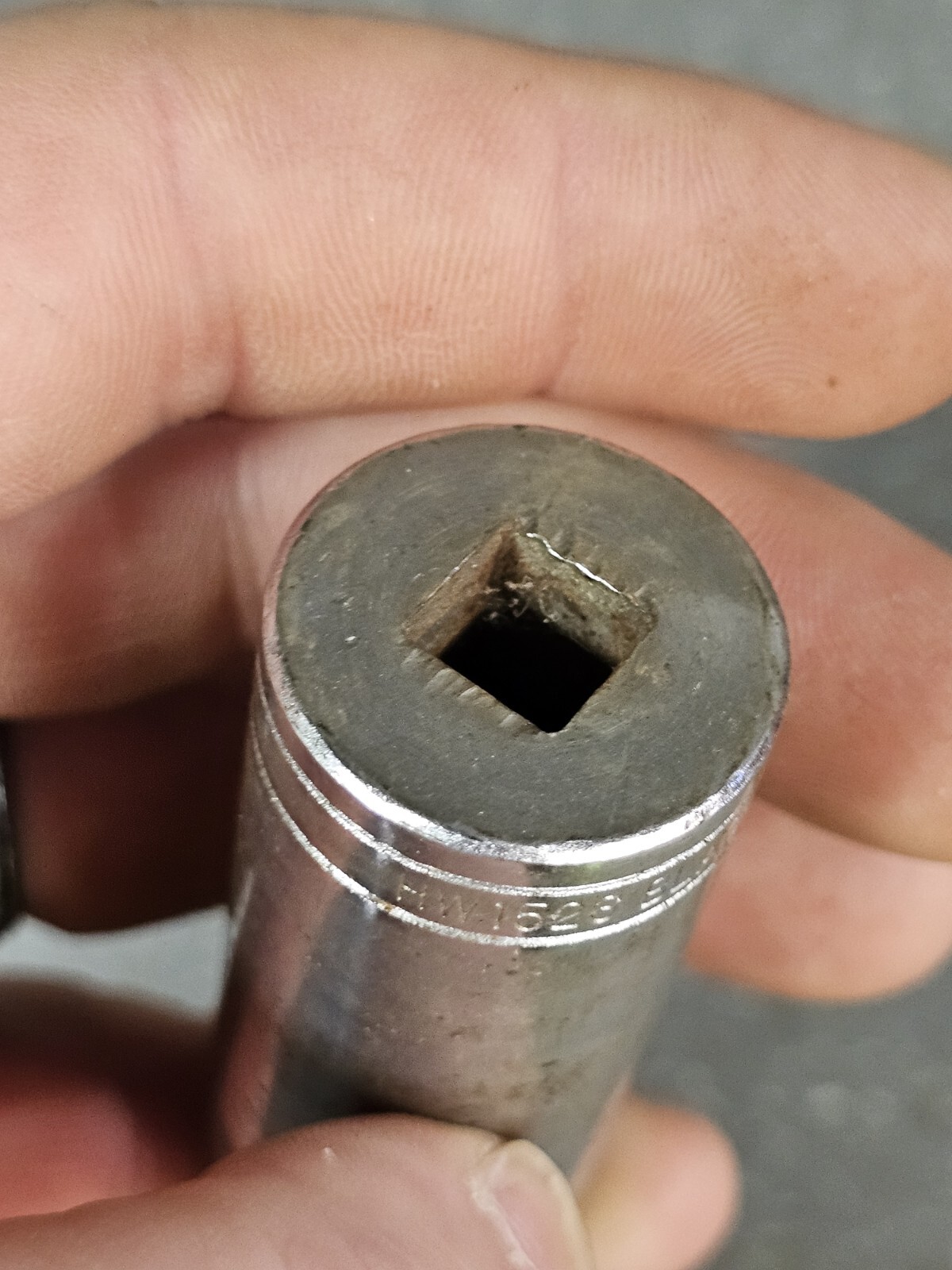 BLACKHAWK HW-1526, 13/16in. 3/8 Drive 6pt Deep SAE Socket, USA T2