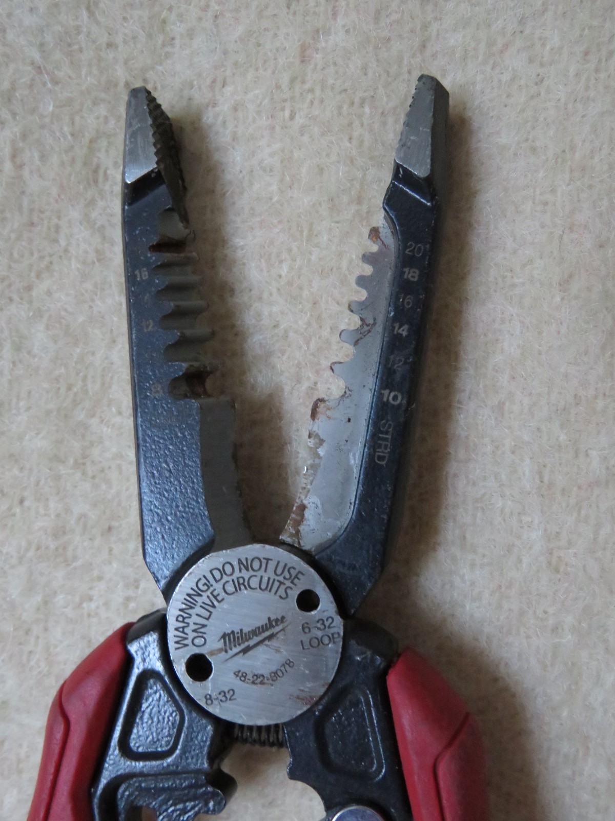 Milwaukee 7-in-1 High Leverage Wire Stripper, Crimp & Cutting Pliers #48-22-3078