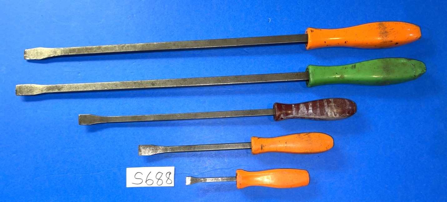 MATCO TOOLS 4 PIECE PRY BAR SET 6 TO 24 IN + LARGE SCREWDRIVER STYLE PRY BAR