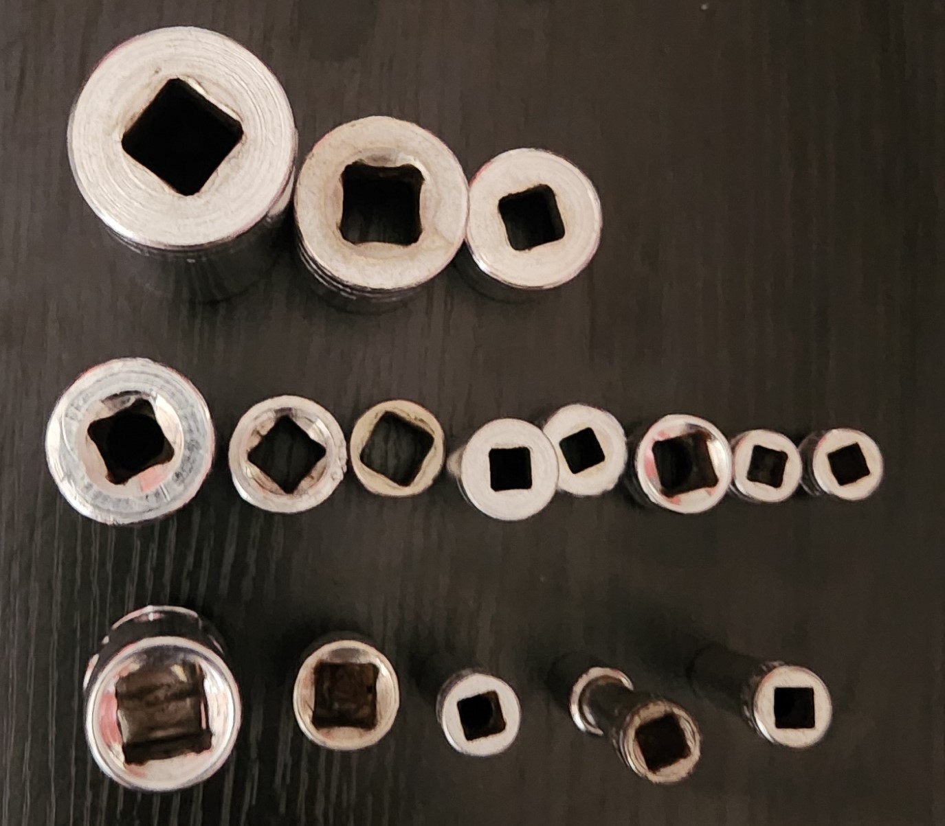 Lot Of 16 SK Tools Sockets – Please see description and photos, NICE condition!