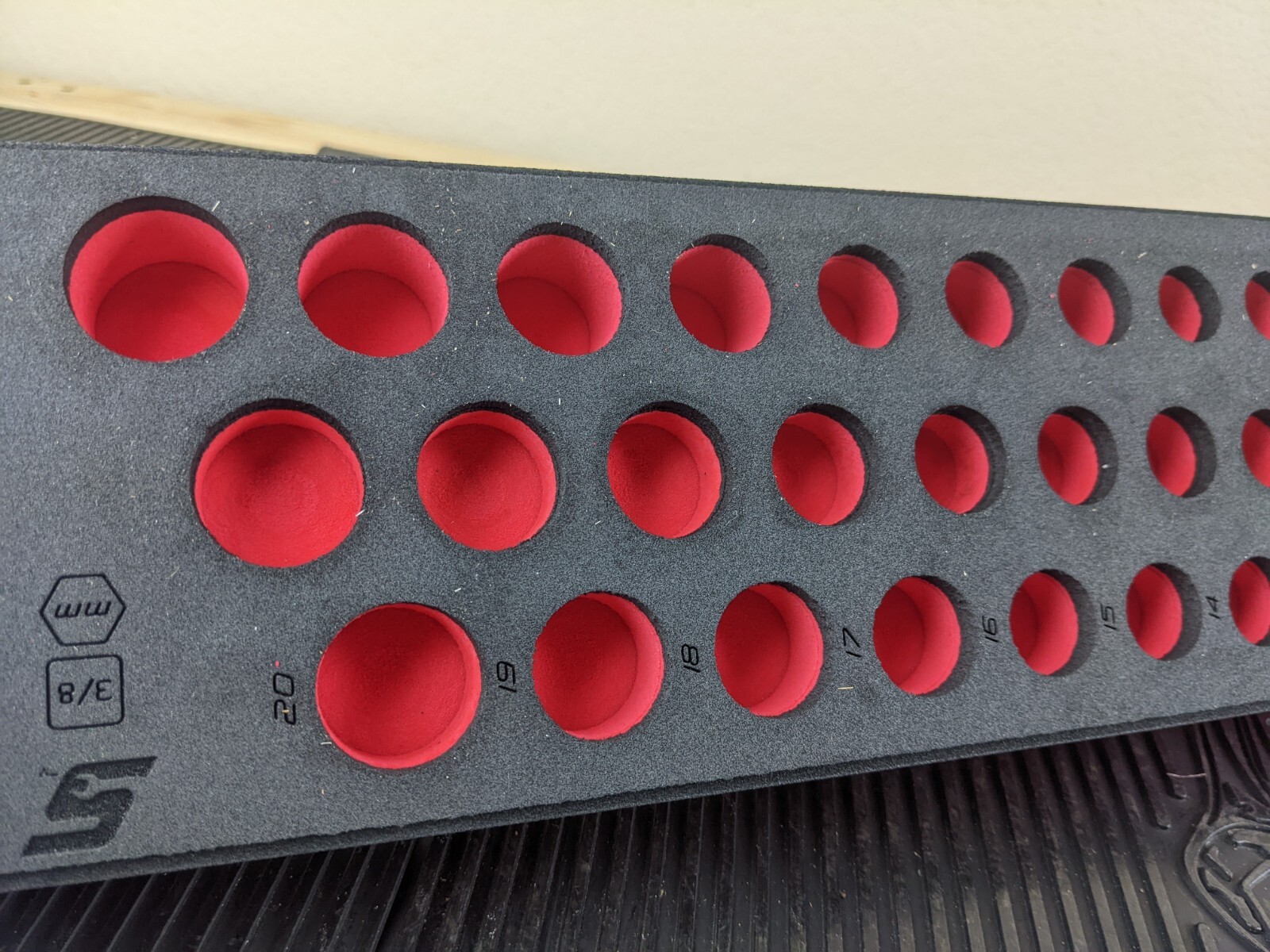 #as833 Snap-on RED FOAM ORGANIZER for 45pc 3/8″ Drive Metric Socket Set FMS003BR