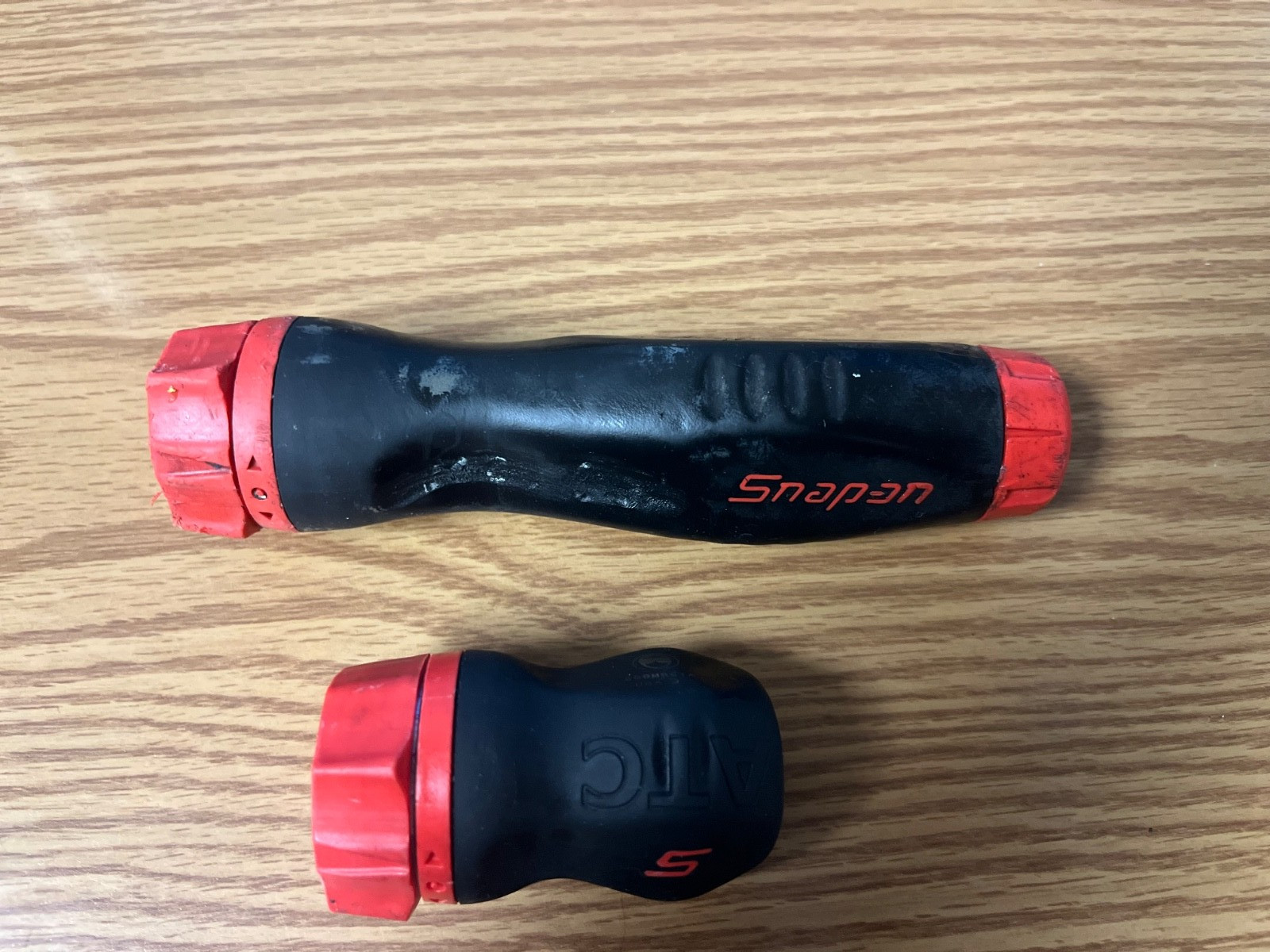 SNAP ON SGDMRC1A & SGDMRC4A – CUSHION GRIP RED & BLACK HANDLES LOC#16