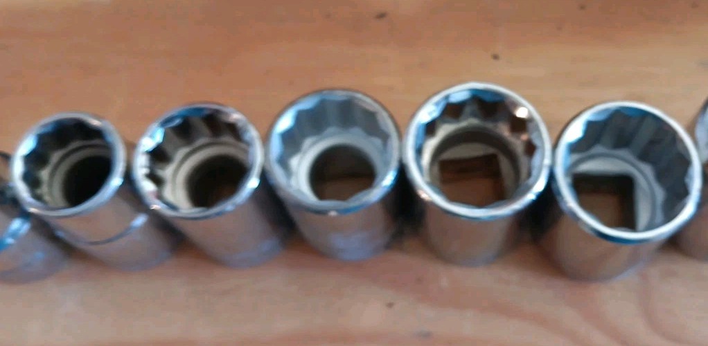 Pro America 1/2″ Drive 17 Piece Socket Set Made In USA