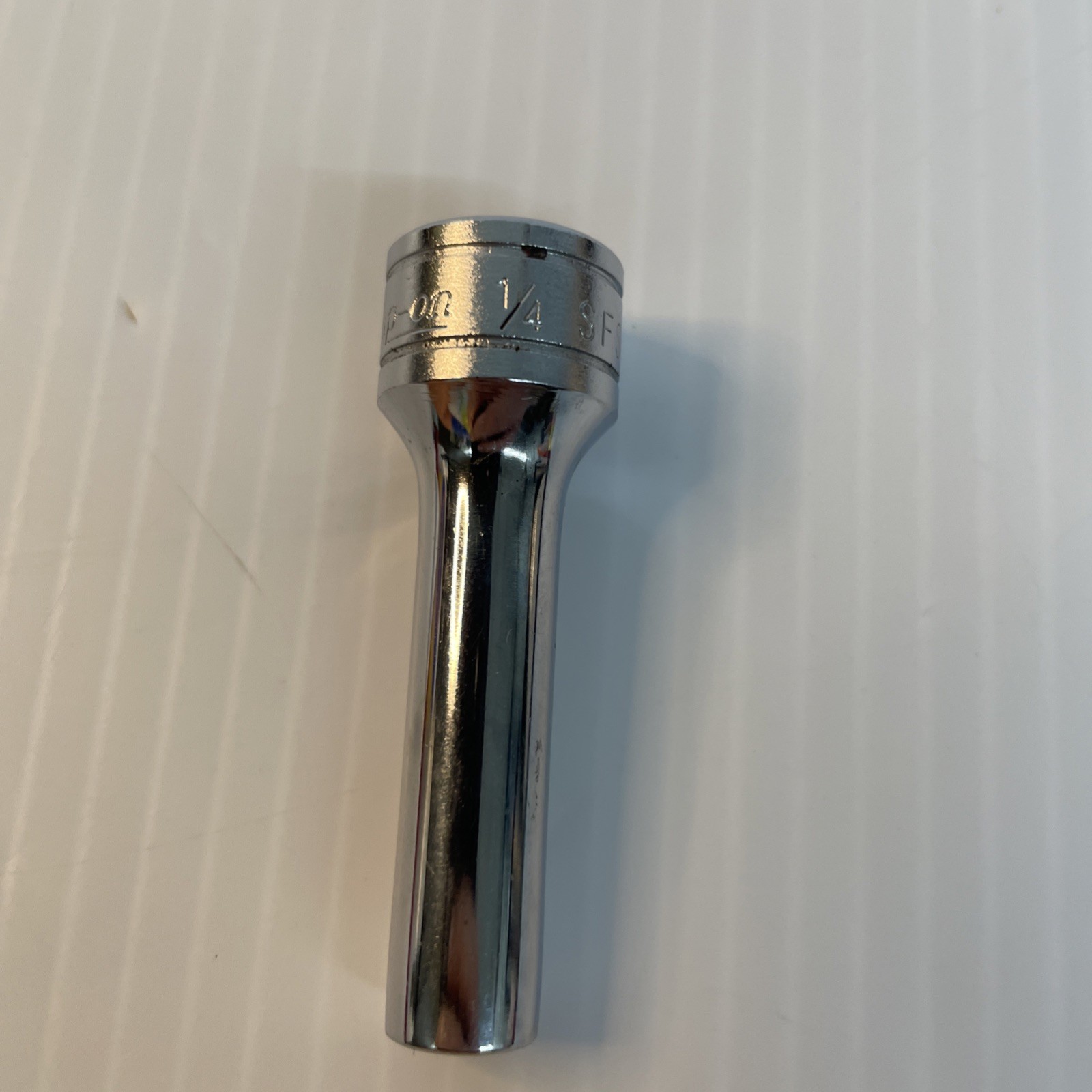 Snap On 3/8″ Drive 1/4″ 6PT SAE Deep Chrome Socket SFS081 – Pre Owned