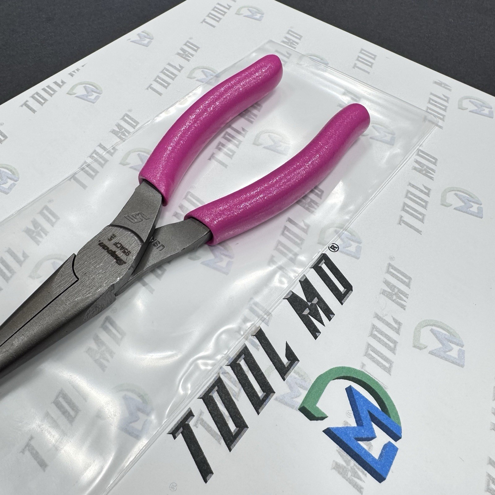 Snap-on Tools USA NEW 2025 ELECTRIC PINK 6″ Talon Grip Needle Nose Pliers 95ACF