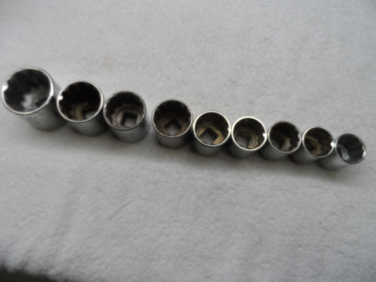 Craftsman 1/2″ Drive MM Socket Set, made USA, 12pt- 9 pcs (22-25,27,29,30,32,36)