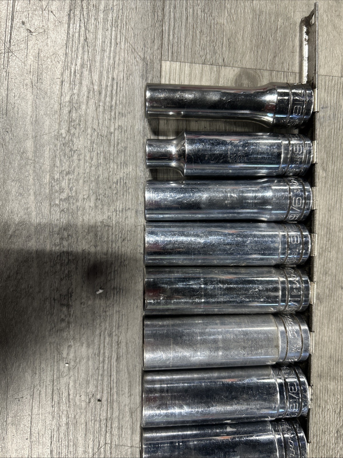 Snap-On 313TSYA -1 12pc 1/2″ Drive 6-Point SAE Deep Socket Set 1-1/16″ – 3/8″