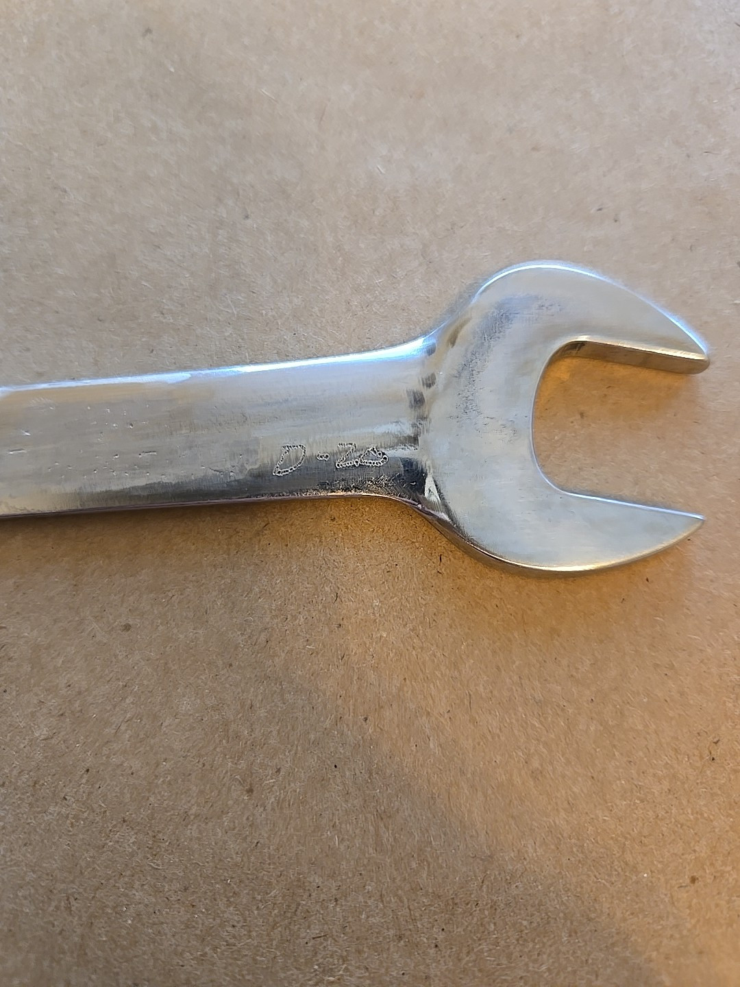 Snap On 5/8″-11/16″ SAE Low Torque Slime Line Open End Wrench LTA2022