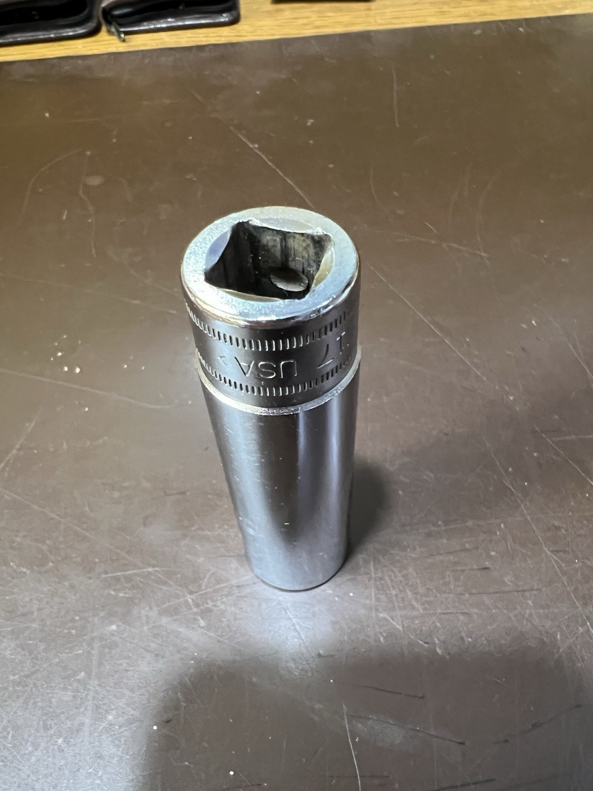 SNAP-ON NEW TSM17 SOCKET 1/2″ DRIVE 17MM CLEARANCE LENGTH POLISHED CHROME USA
