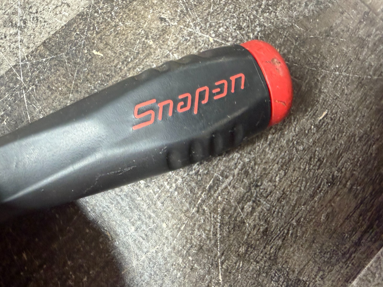 Snap-on SGD2 Flat Tip Slotted Screwdriver 7/32 Red Black Soft Grip Handle USA