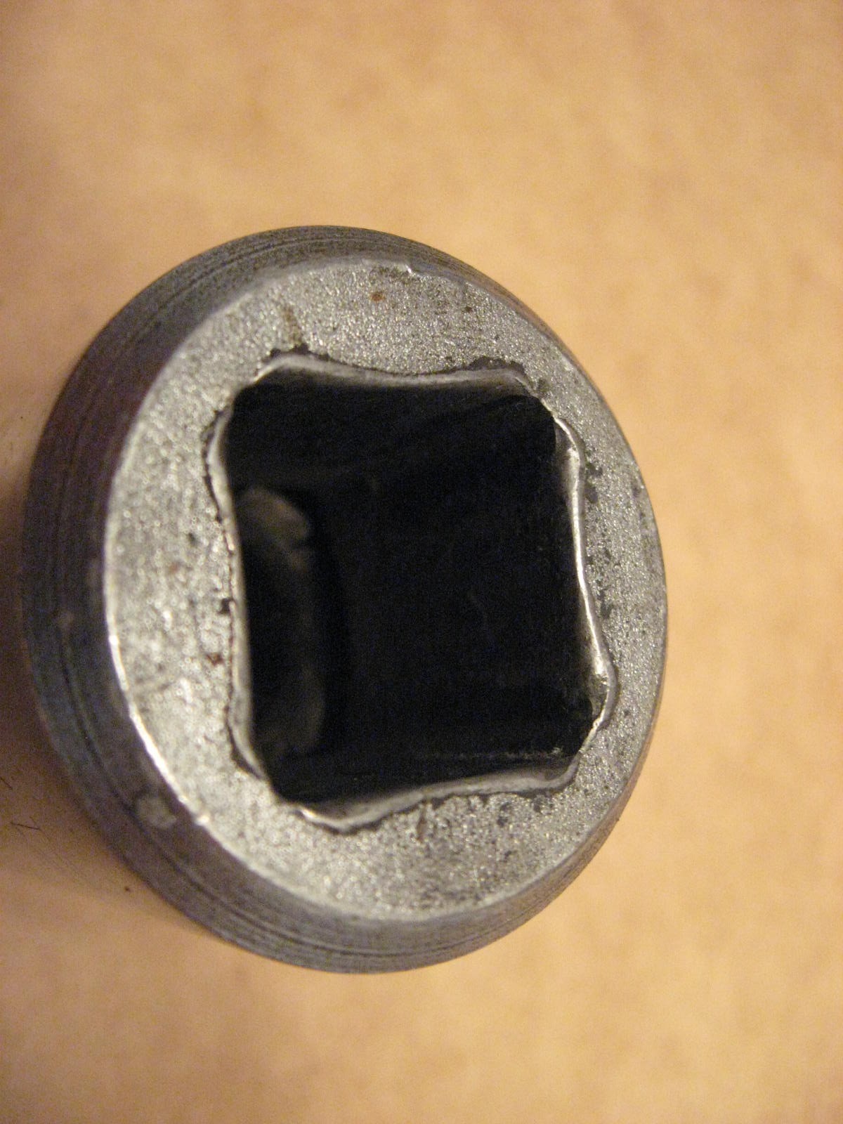 Dayton 1-1/16″ x 3/4 drive 12 point socket Made in USA