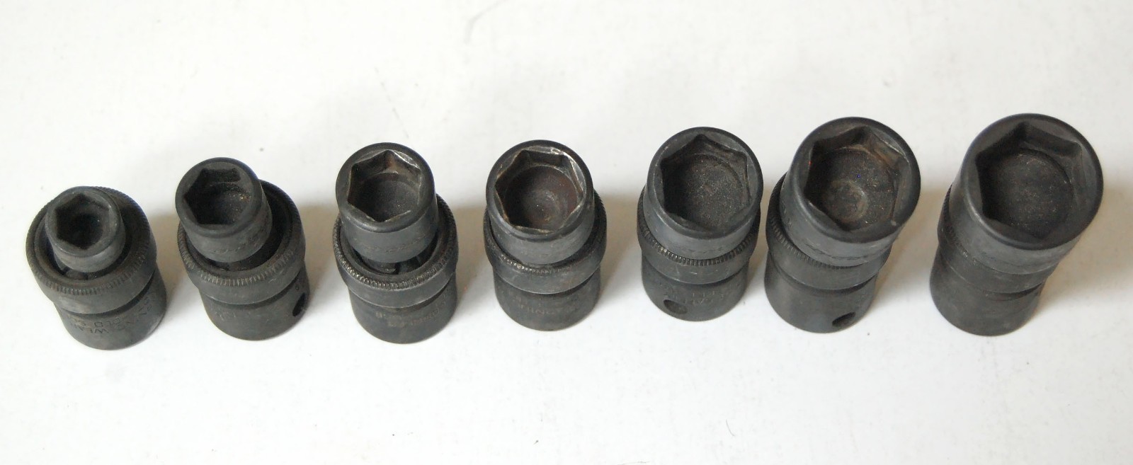 Snap-on 7 Piece Universal Swivel Impact Socket Set 3/8″ Drive 3/8″ to 3/4″