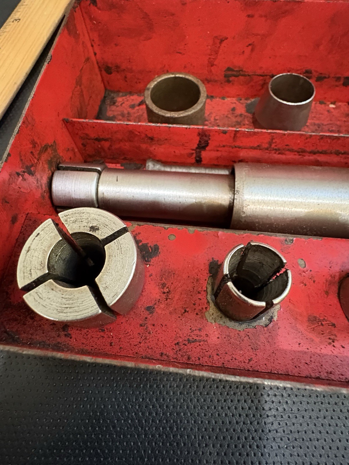 Snap On Tools USA Clutch Alignment Set A37-26 in Metal Case.See details
