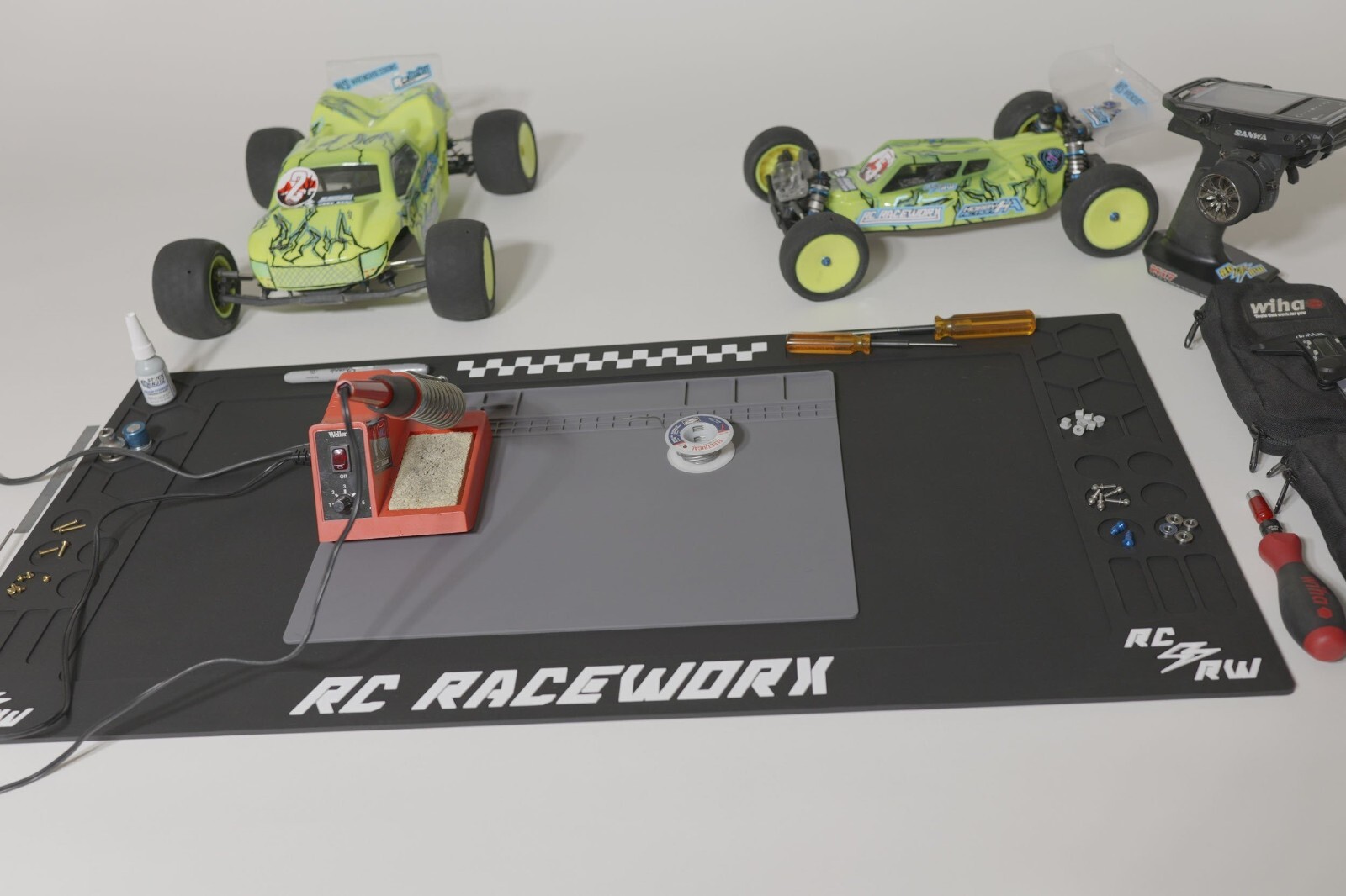 TrackPack – RC Raceworx Flight Deck Pit Mat – Black and White + Soldering Mat