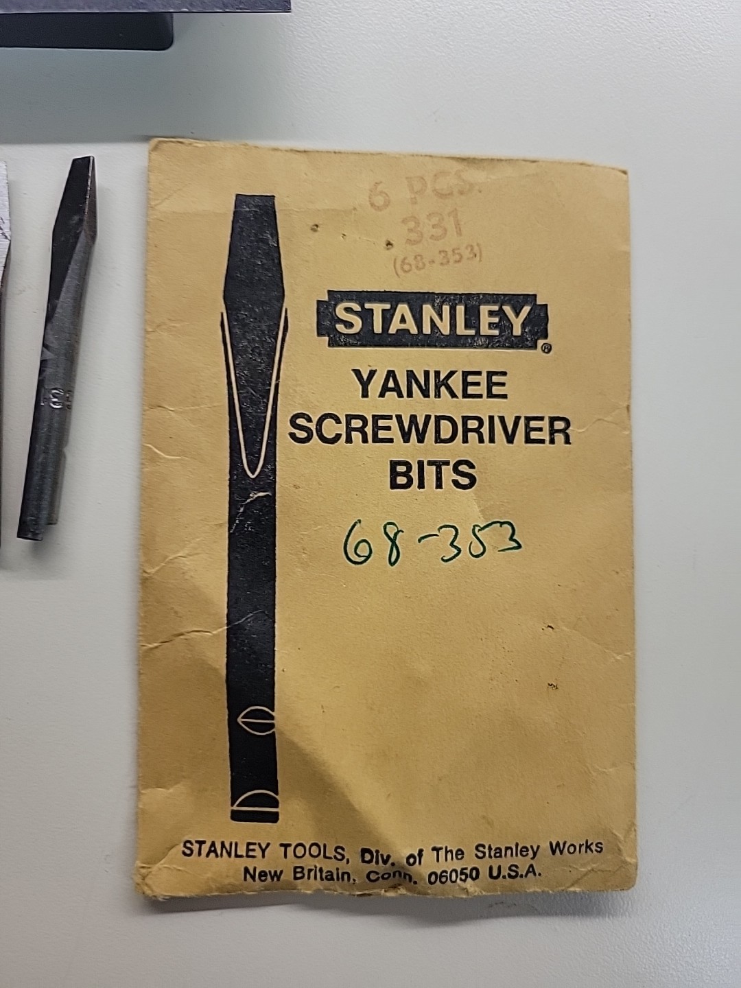 6 Stanley Yankee Screwdriver Flat Tip Bits #1 68-353 331 133 233 135 68-135 USA