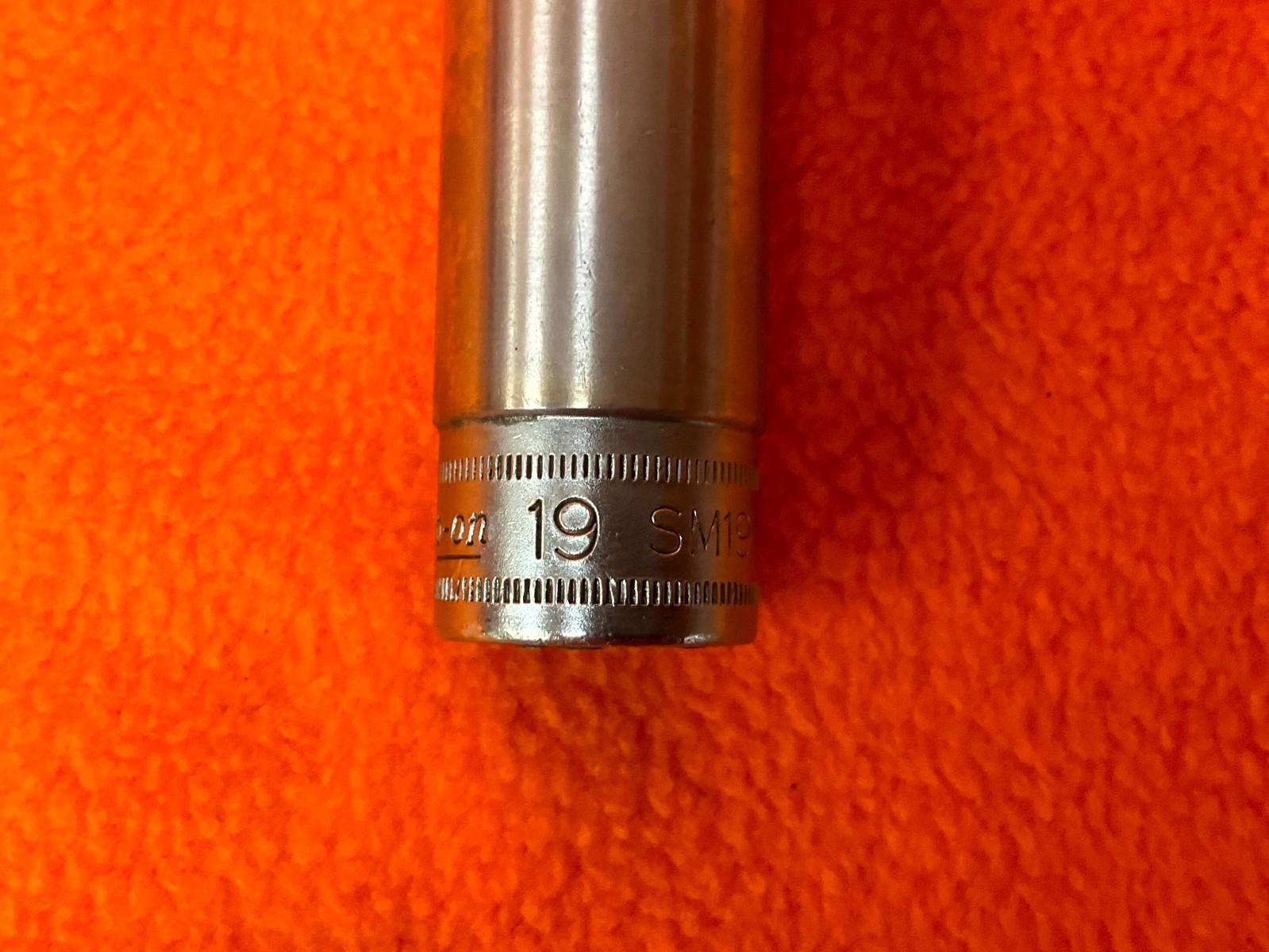 Snap-on Tool 1/2″ Drive Deep Chrome Socket Metric 19mm SM19