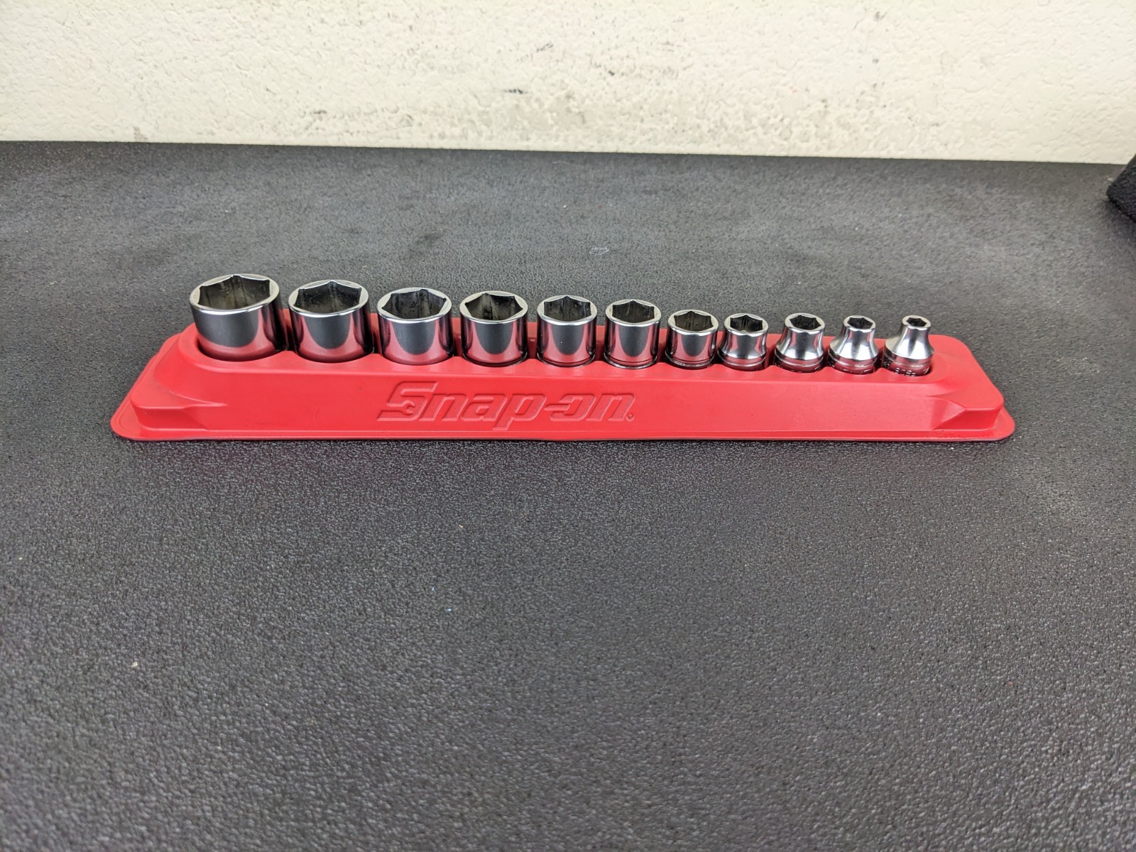 #bp369 Snap-On Tools 211FSY 11pc 3/8″ Drive 6-Point SAE Drive Shallow Socket Set