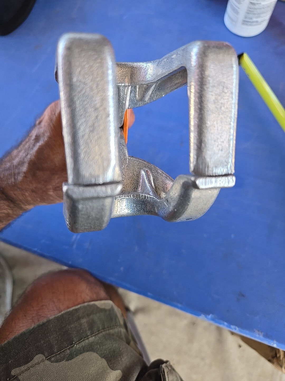 1 PRE-OWNED GRIP-ON #145-12 U-SHAPE LOCKING PLIERS EXCELLENT WORKING CONDITION