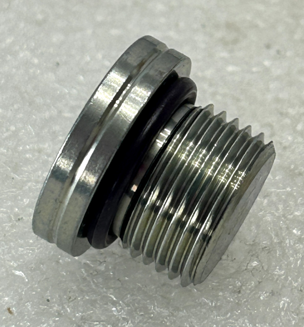 CNH 221578A1 HEX SOCKET PLUG M18 x 1.5 x 12.5 – 1PC