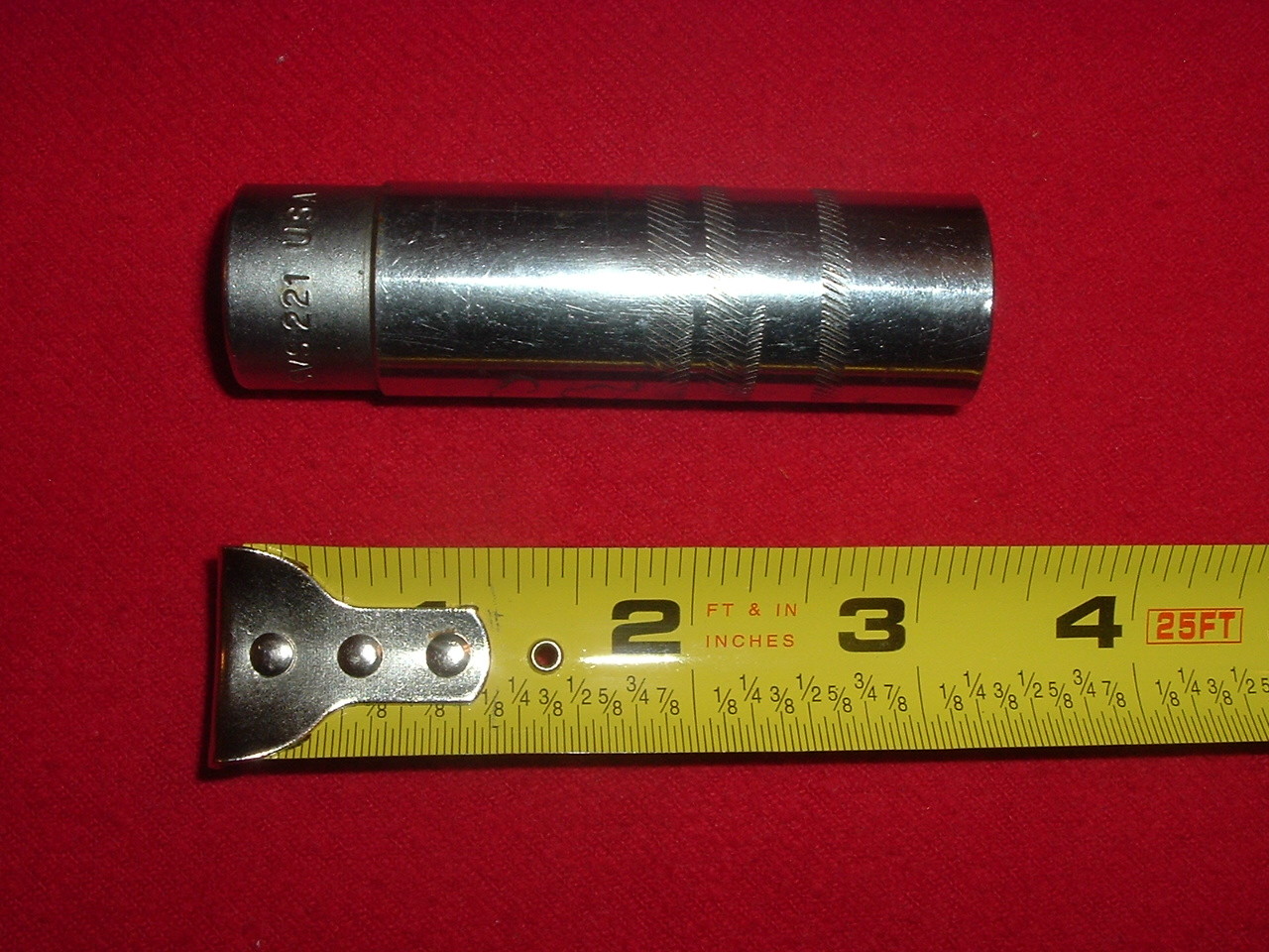 VINTAGE SNAP-ON TOOLS #SVS221-1/2″ DR, 12 PT SAE 11/16″ FLANK DR DEEP SOCKET-USA