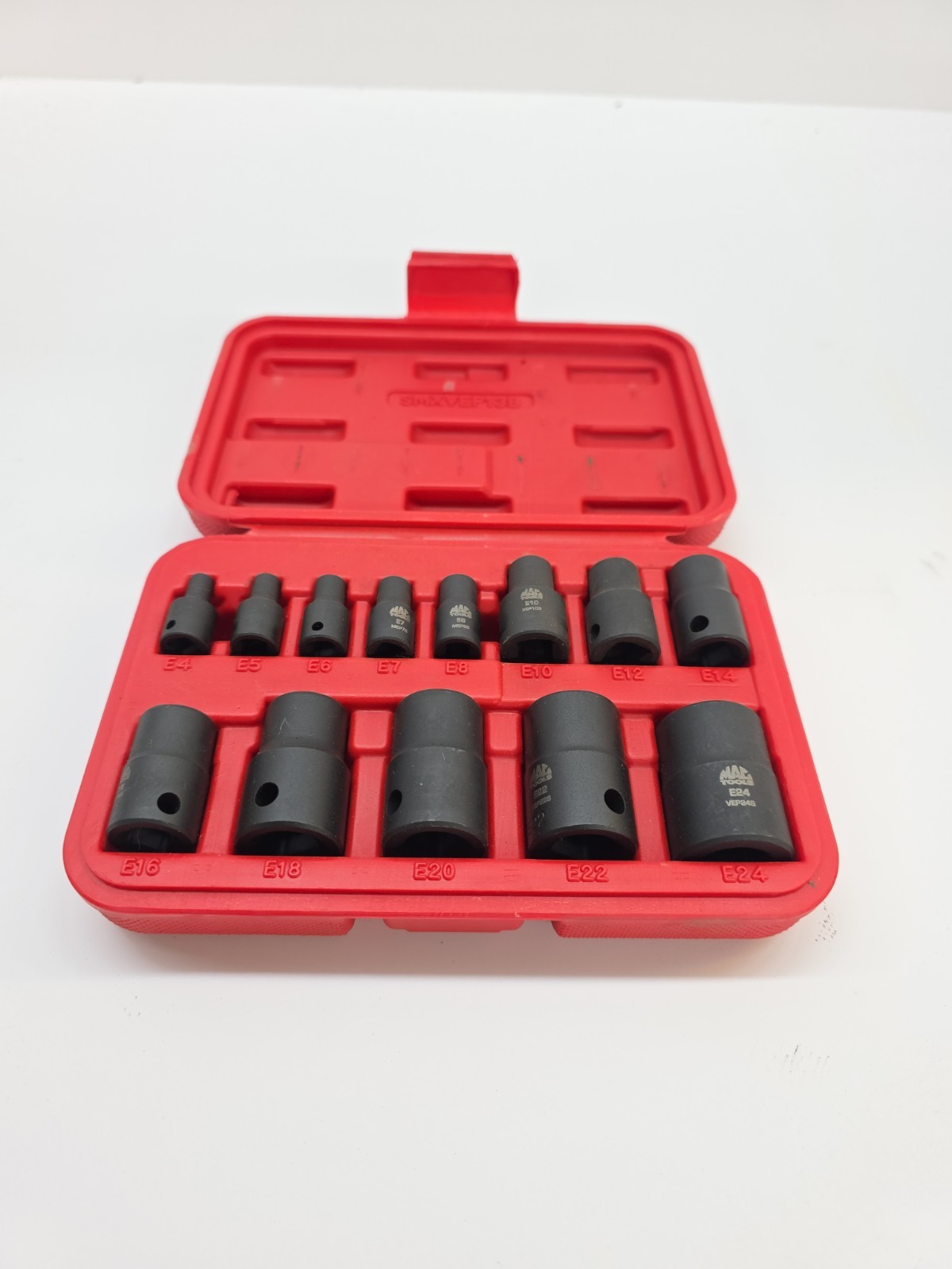 Mac Tools SMXVEP13B E4-E24 13PC Inverted Star Socket Set Great Condition
