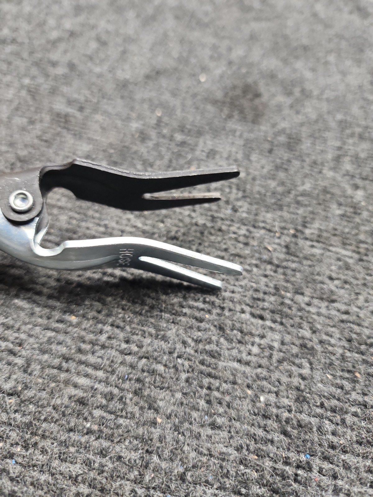 Lisle 47900 Hose Remover Pliers