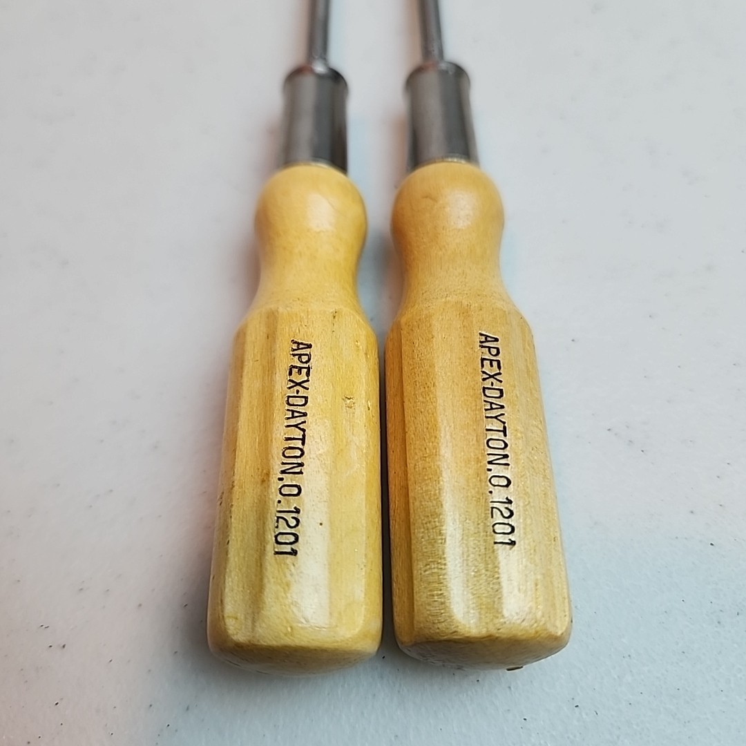 x2 Apex Dayton 1201 Phillips Screwdrivers Wood Handle Super USA Made #1 Vintage