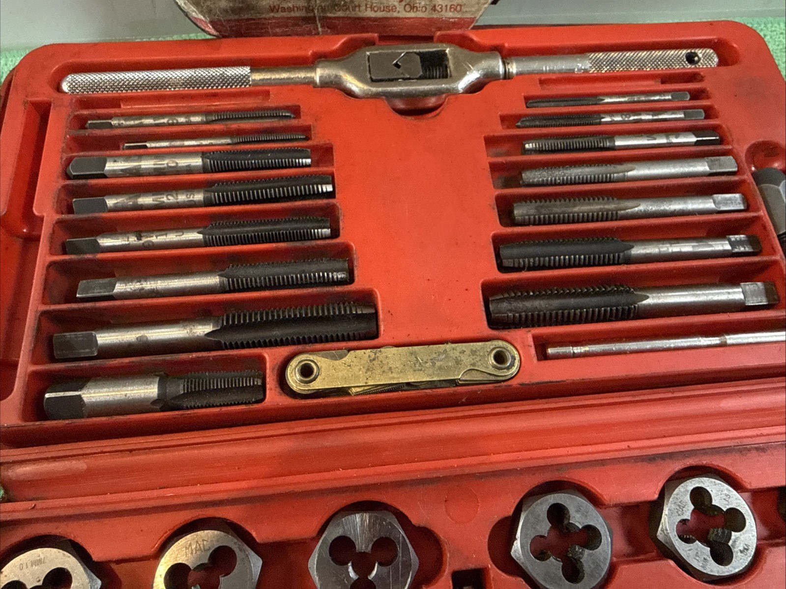 Mac Tools Metric Tap and Die set Rethreading 8017TS