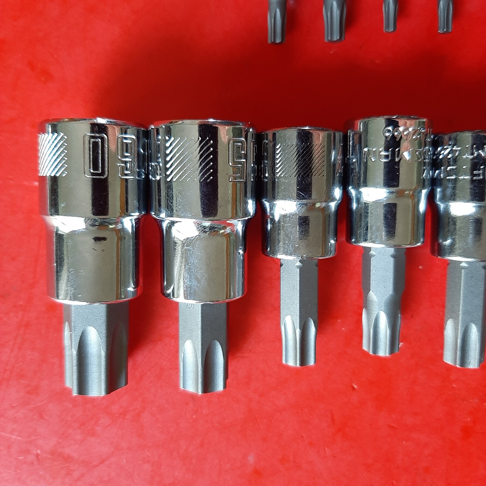 NEW CRAFTSMAN TOOLS 13 Piece 1/4 3/8 1/2 Drive Torx Bit Driver Socket Set T8-T60