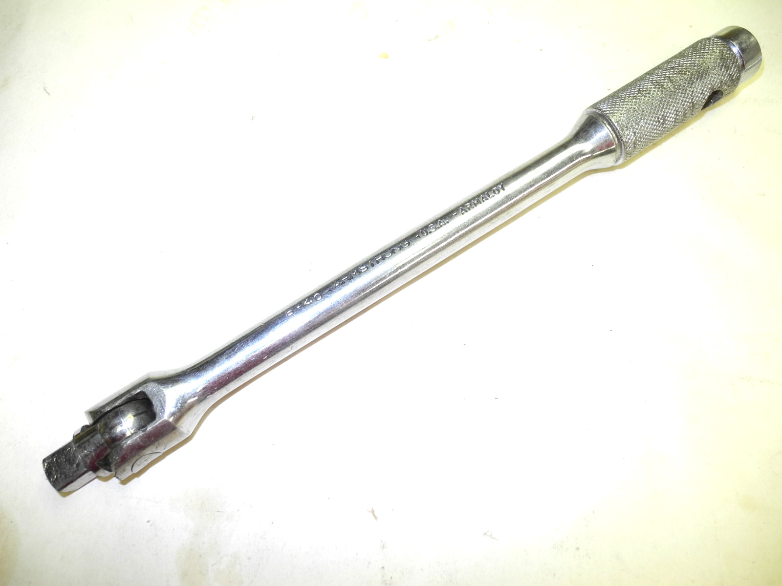 MIXED LOT OF 2 SOCKET DRIVES AND 2 BREAKER BARS, 3/8″ AND 1/2″ NICE CLEAN SHAPE