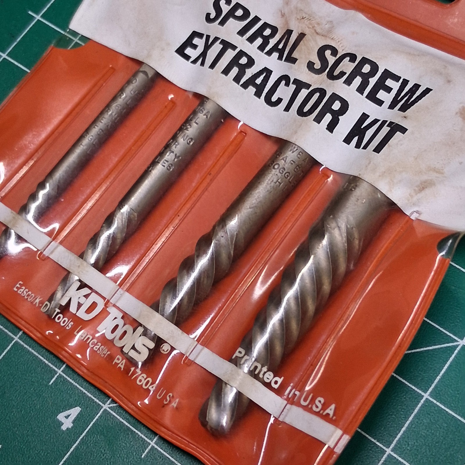 Vintage K-D Tools 2419 Spiral Fluted Twist Bolt Screw Extractor Bit 4-Piece Set