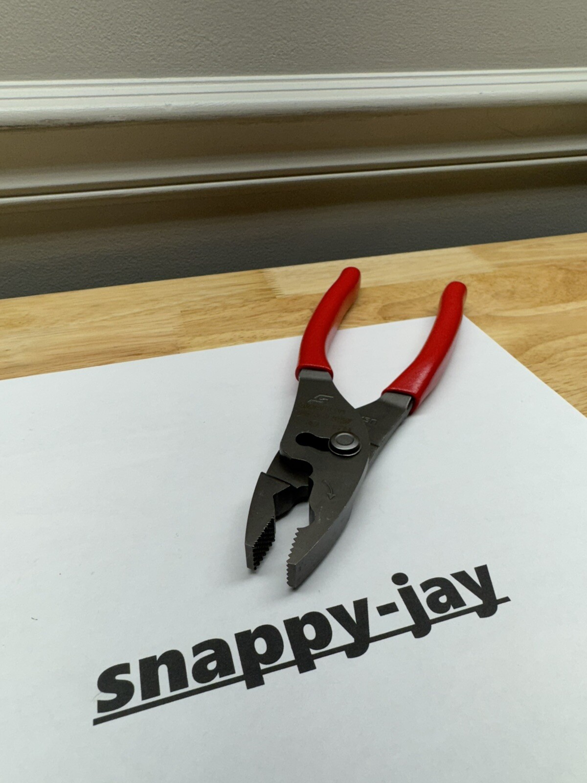 Snap-on Tools USA NEW STYLE RED Soft Grip 8″ Flank Jaw Slip Joint Pliers HJ47ACF