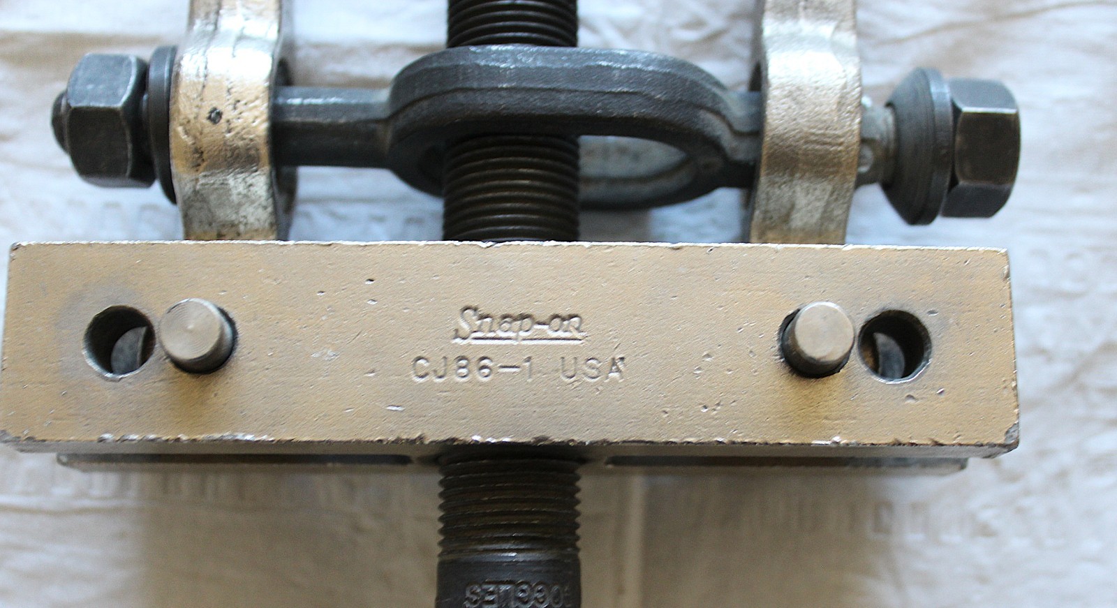 Snap-on 2 Jaw Gear Combination Puller Tools