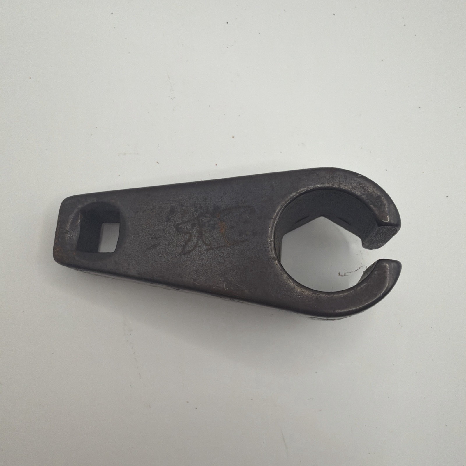 Blue-Point TOOLS YA9375 3/8″ Drive Oxygen Sensor Wrench 2-1/8 Hex Size