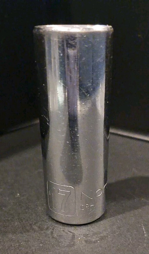 Northern 3/8 Drive 17mm 6-Point Metric Deep Socket Q