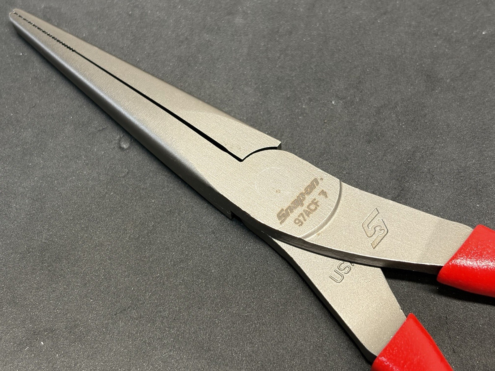 MINT! Snap-on Tools RED Talon Soft Grip 9” Needle Nose Pliers 97ACF