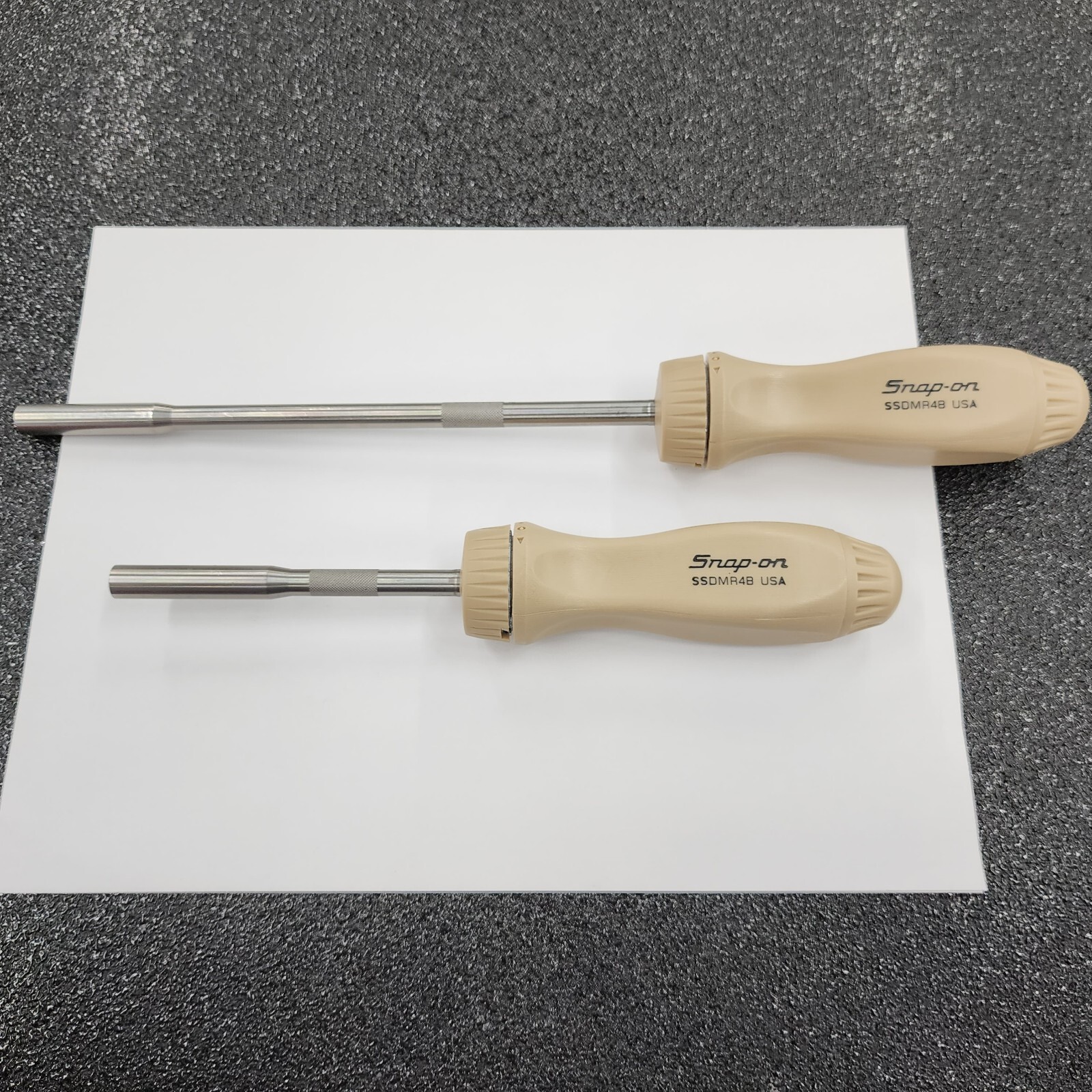 Snap-on Tools NEW 2pc COMBAT TAN Ratcheting Screwdriver Set SSDMR4B SSDMR8A