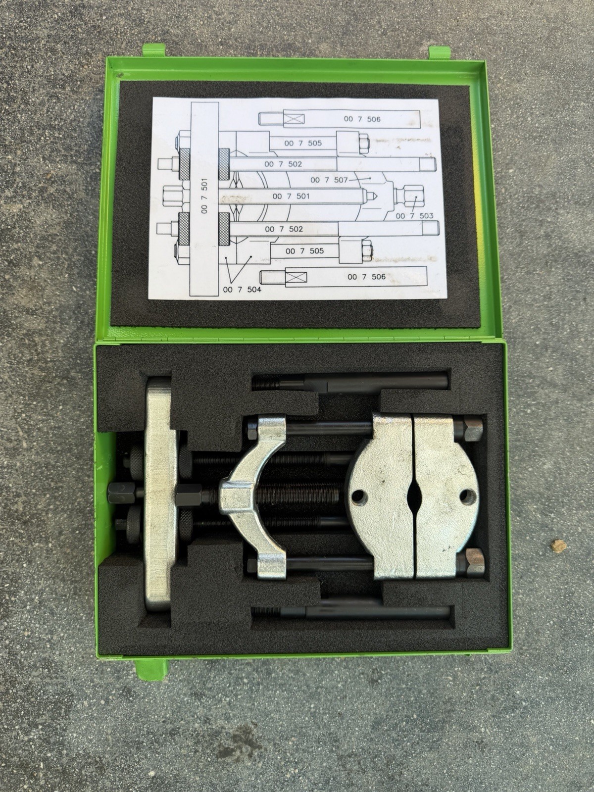 Kukko 17-C Separator Set – Heavy Duty Metal Case Bearing Puller