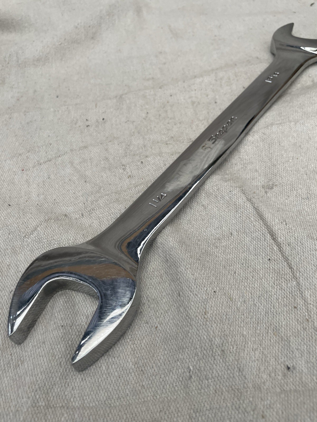 SNAP-ON VO4042B 1-1/4″ x 1-5/16″ Open End Wrench USA