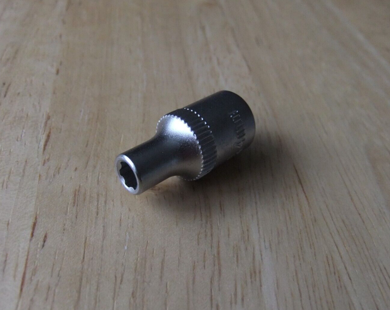Welzh Werkzeug 4mm x 1/4 Drive Chrome Vanadium Socket – 24mm Long