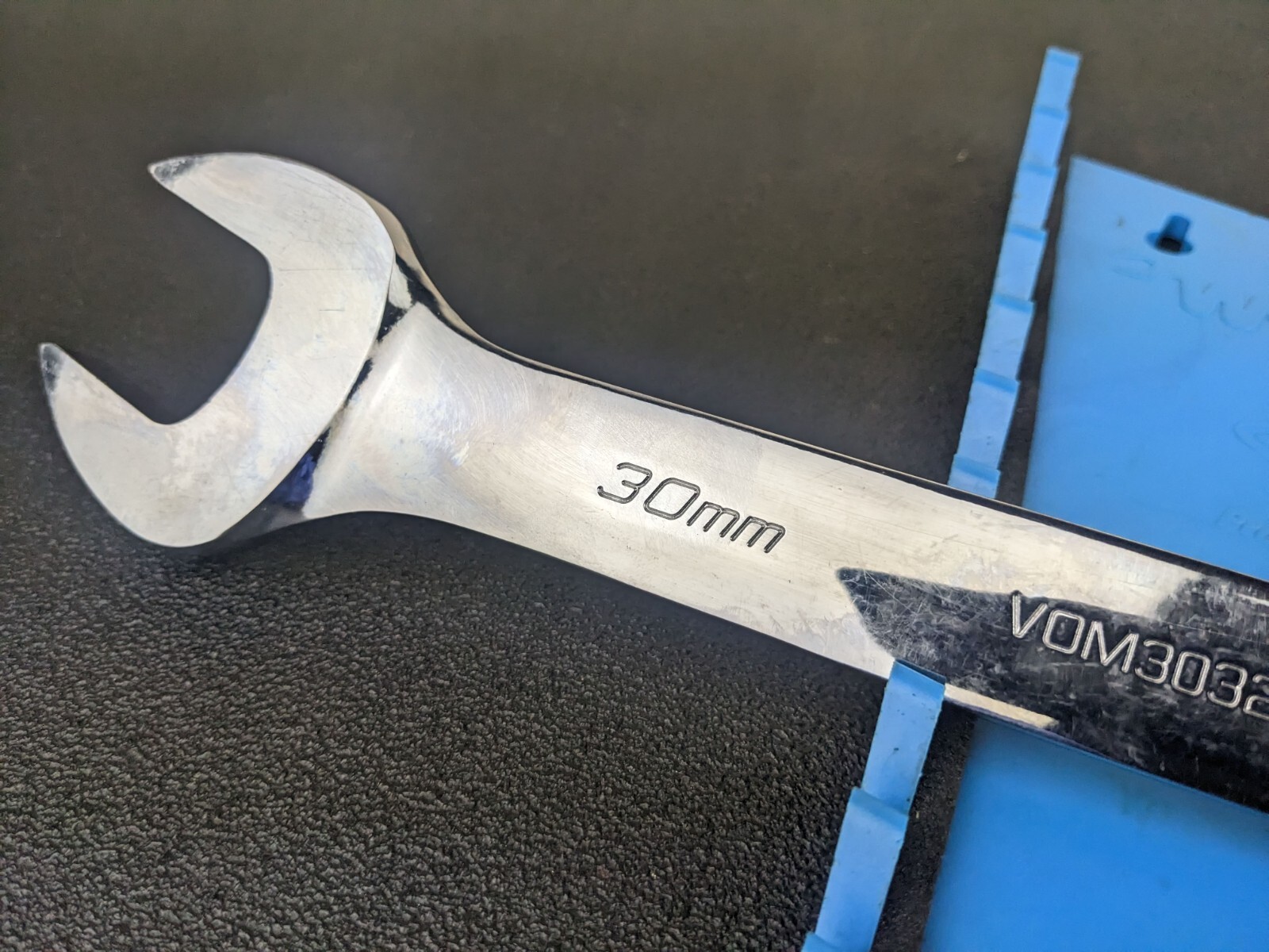 #bk430 Snap On Tools NEW VOM3032B 30mm x 32mm Open End Combination Wrench