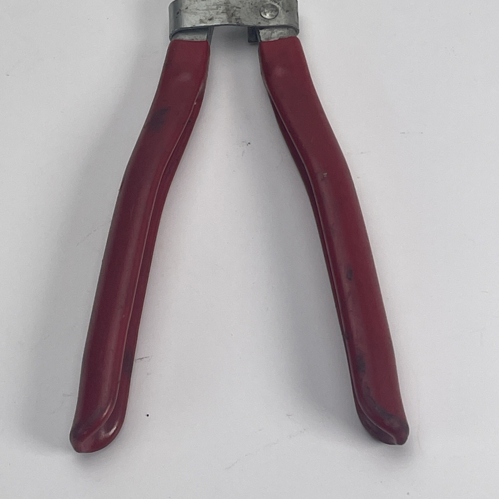Blue Point YA-824B Spark Plug Boot Puller Pliers 45 Degree Red Vinyl Handle USA